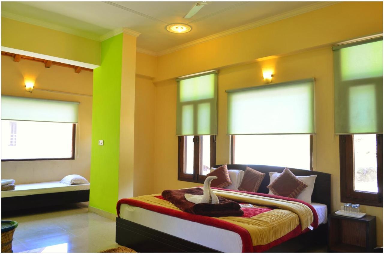 Shivalik River Retreat Алмора Экстерьер фото