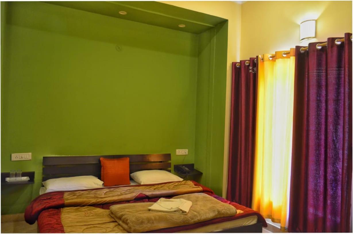 Shivalik River Retreat Алмора Экстерьер фото