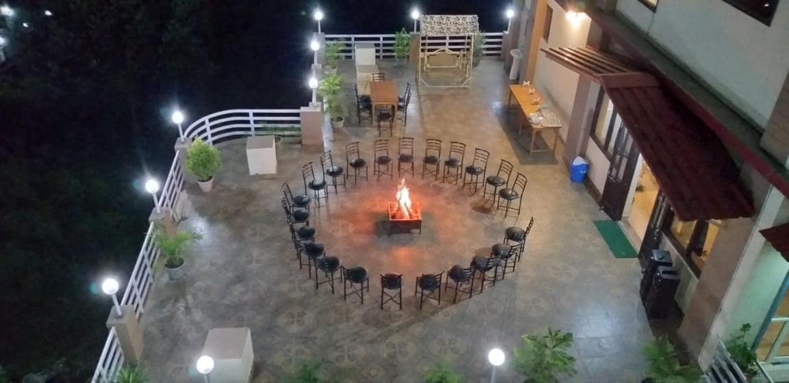 Shivalik River Retreat Алмора Экстерьер фото
