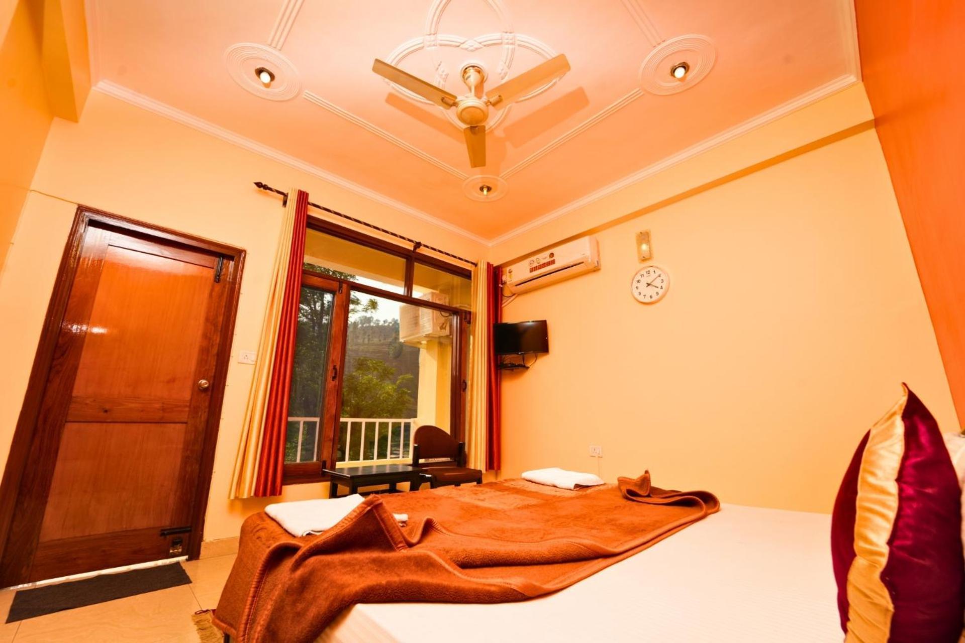 Shivalik River Retreat Алмора Экстерьер фото